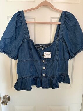 American Eagle Outfitters Blue Denim Button-Front Peplum Puff-Sleeve Top